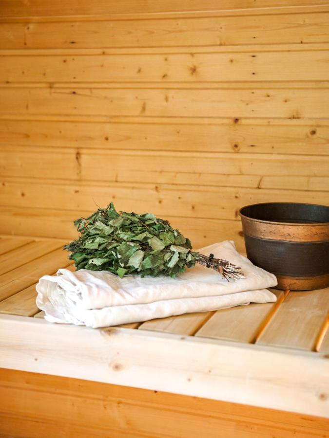 ホテル Kujanpaeae | Paajoen Vuokramoekit Himos エクステリア 写真