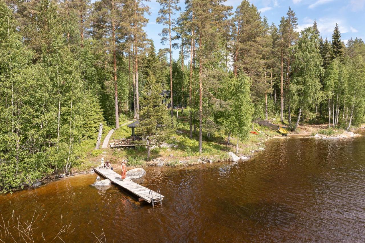 ホテル Kujanpaeae | Paajoen Vuokramoekit Himos エクステリア 写真