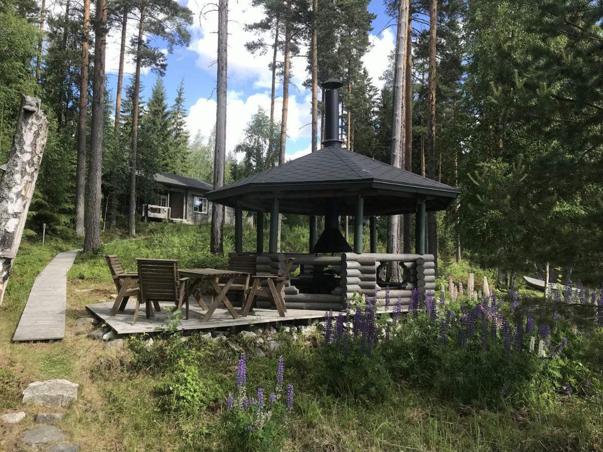 ホテル Kujanpaeae | Paajoen Vuokramoekit Himos エクステリア 写真